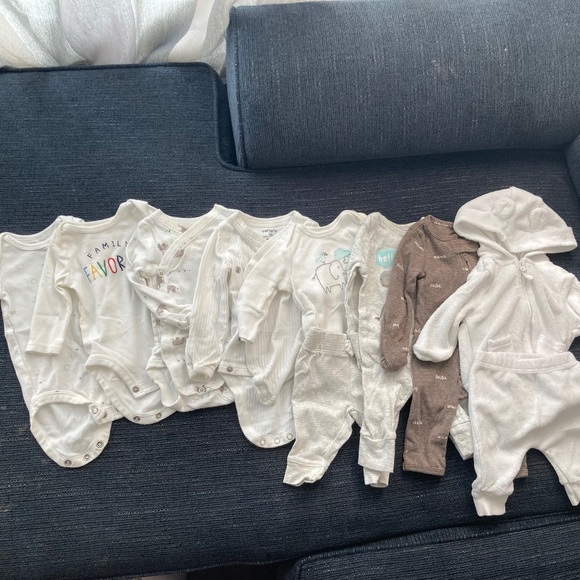 Carters 10 piece newborn lot - Picture 1 of 6